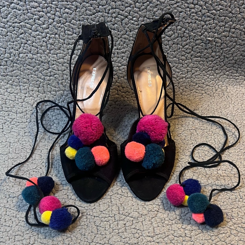 Express Multicolor Pom Pom Peep Toe Heels Wrap Around Ankle Strap Womens Size 10